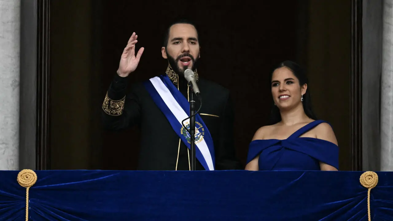 Salvador : Nayib Bukele, le "dictateur cool" aux pleins pouvoirs entame son second mandat