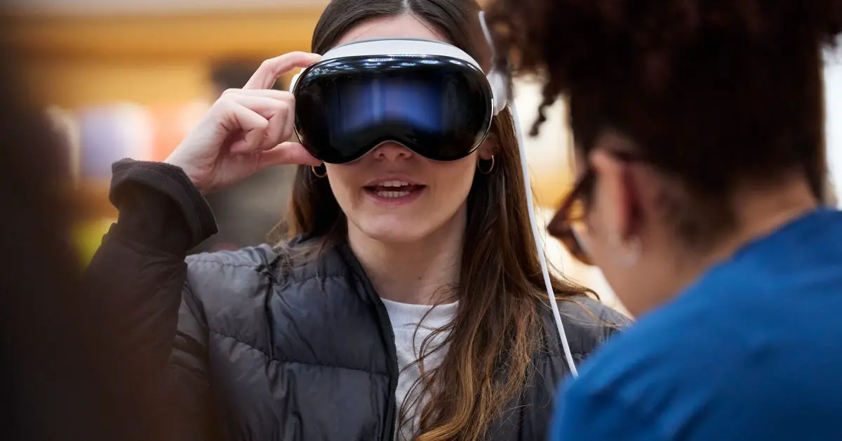 OpenAI poaches Apple Vision Pro and smart glasses chief