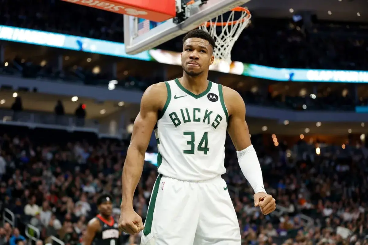 NBA: Milwaukee Bucks trocam Giannis Antetokounmpo para o Miami Heat