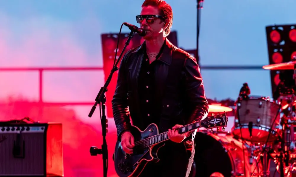 Interpol – Iron City